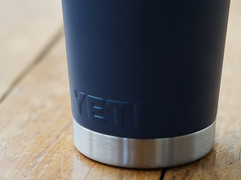 YETI RAMBLER TRAVEL MAG 30oz WITH STRONGHOLD™ LID